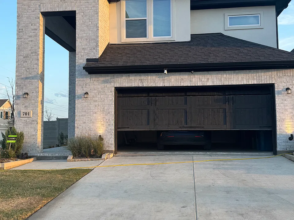 701 Harmony Trl