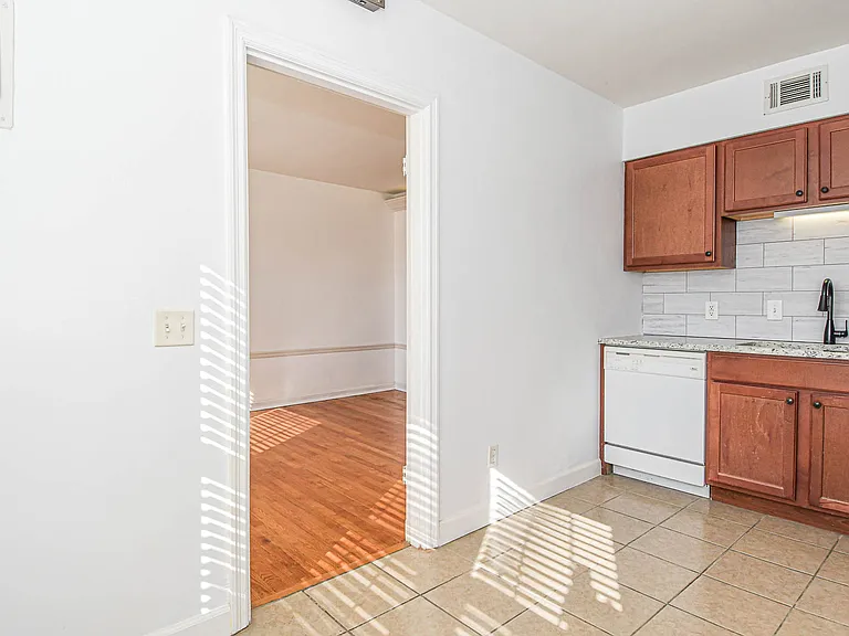 8154 Whitburn Dr #2W — Photo 4