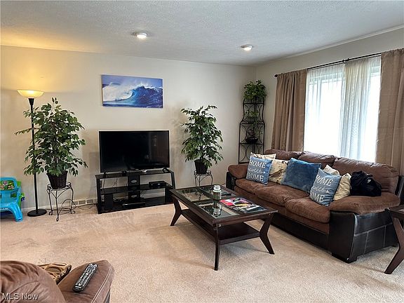5th image of 6577 Arbordale Ave