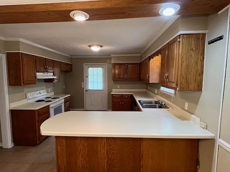 401 Cherry St — Photo 9