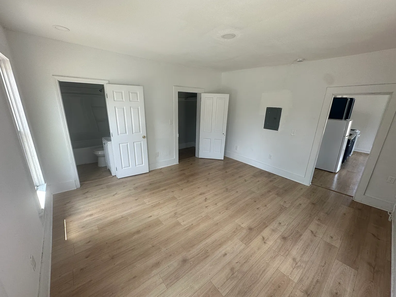 1 bed, $875 — Photo 2