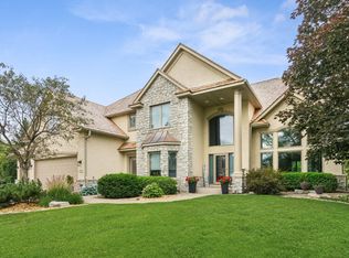 8524 Crane Dance Trl, Eden Prairie, MN 55344