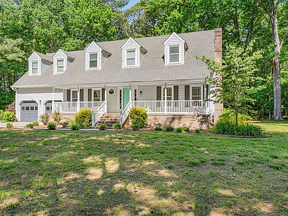 3rd image of 40 Stilwater Dr