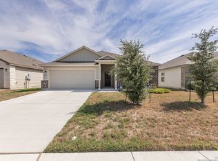 765 Stonemanor Bay, Seguin, TX 78155