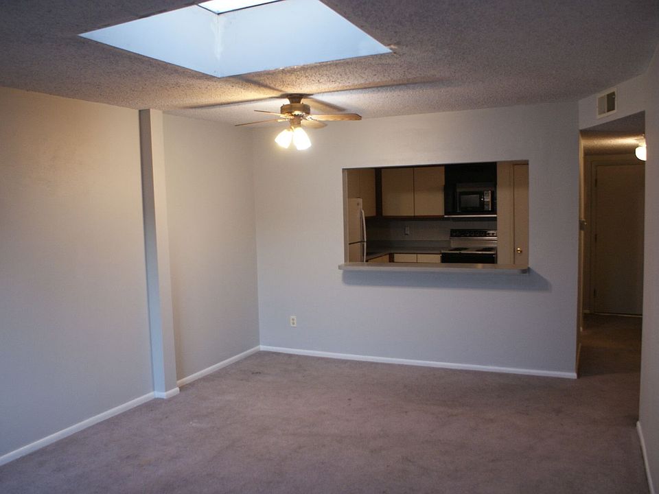 1st image of 4355 Maryland Ave Floor 1
