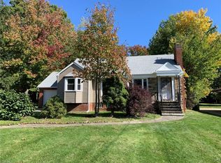 4731 Derbyshire Dr, North Randall, OH 44128