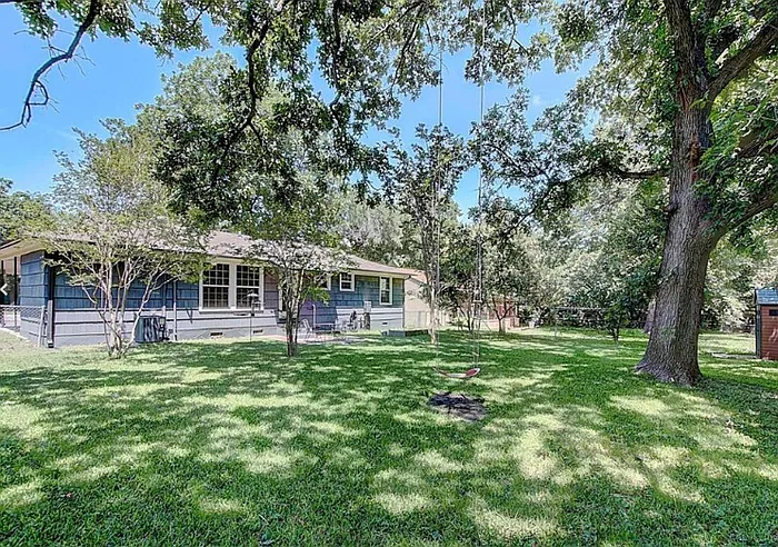 1803 Romeria Dr — Photo 29