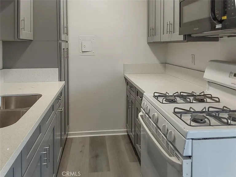 1006 Boynton St #2 — Photo 5