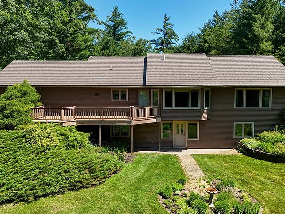 2nd image of 1225 Fernwood Dr