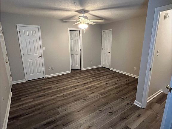 5th image of 637 Huntington Road #D2