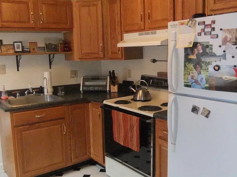 39 Waterbury St #3 — Photo 3