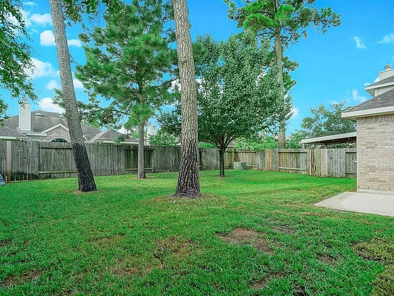 7211 Emerald Run Ln — Photo 39