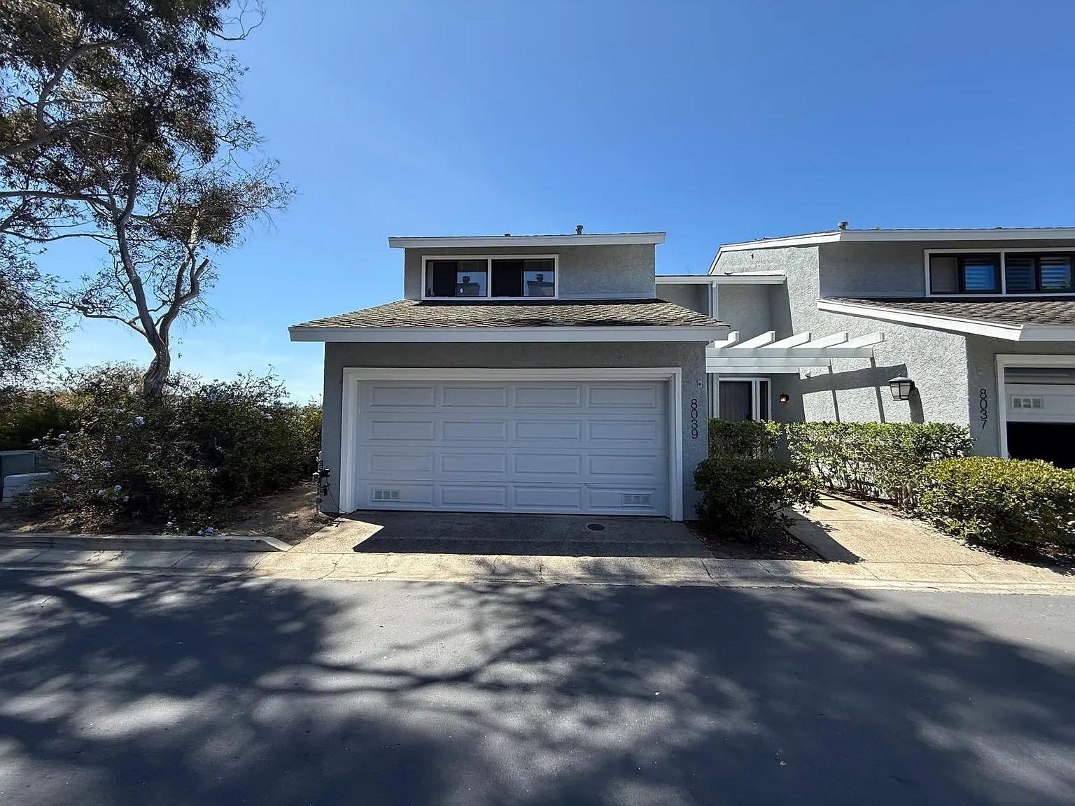 8039 Caminito Mallorca, La Jolla, CA 92037 - 8039 — Photo 1