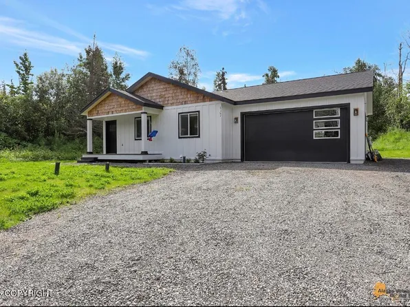 13505 W Maplewood Dr, Wasilla, AK 99623