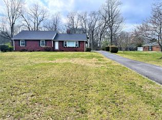 1315 Sulphur Springs Rd, Murfreesboro, TN 37129