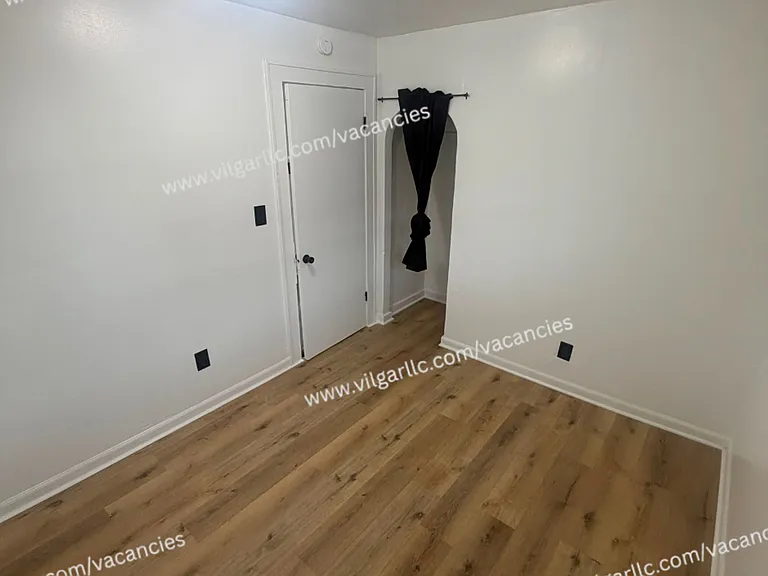 5035 Tod Ave — Photo 31