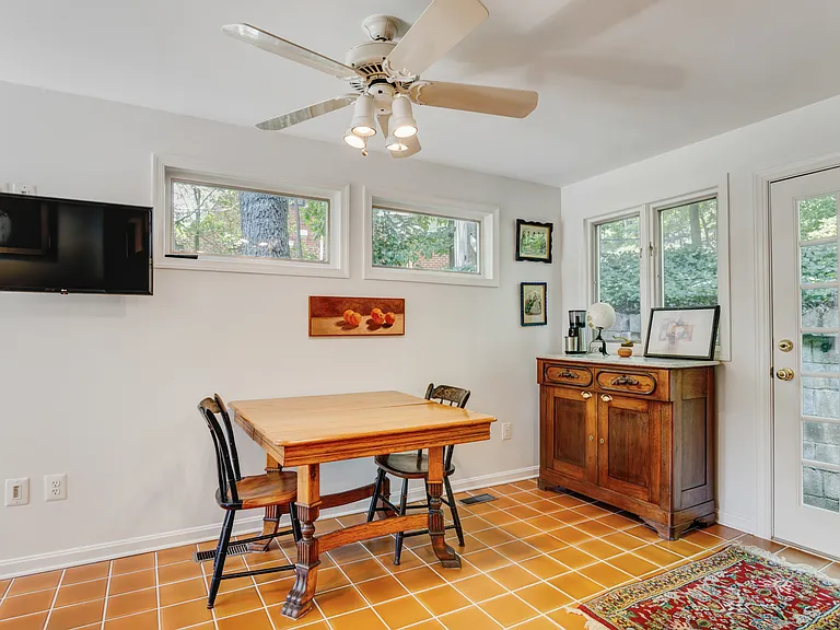 3402 Halcyon Dr — Photo 6