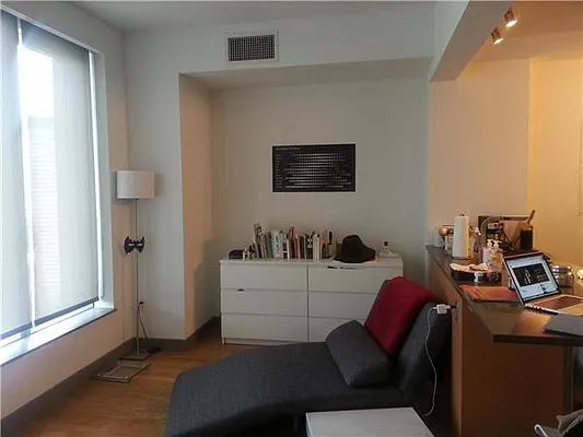 Rented by Compass | media 19