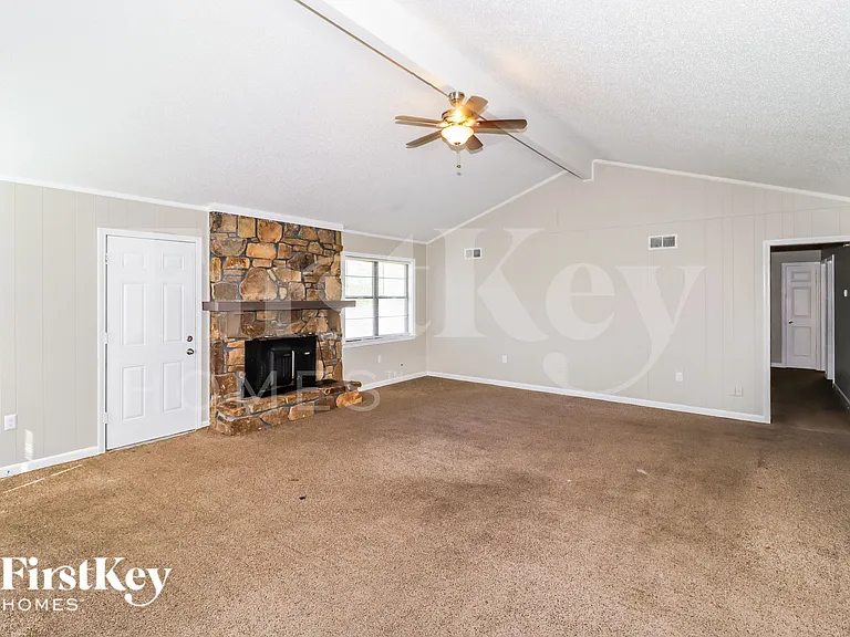 6052 Scarlet Leaf Dr — Photo 4