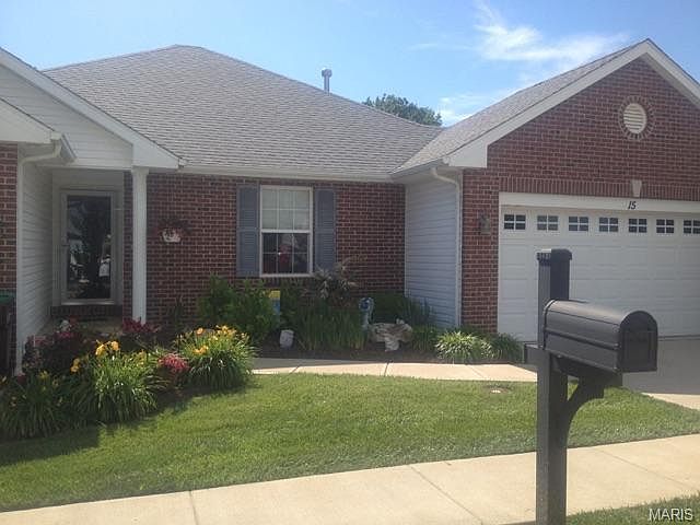 1st image of 15 Schulze Dr