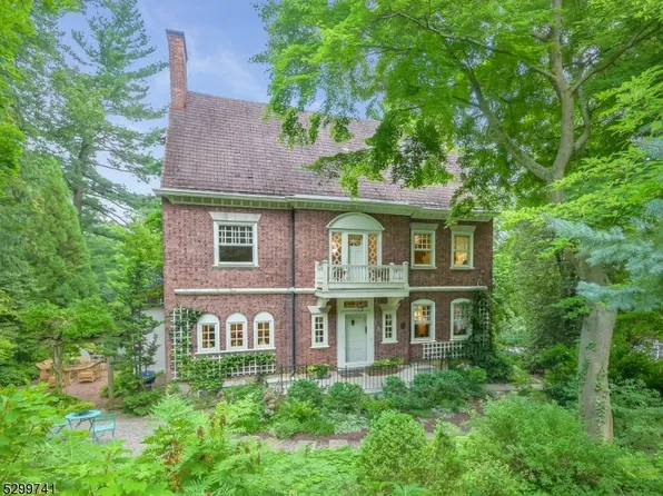 228 Sagamore Rd, Millburn Twp., NJ 07041