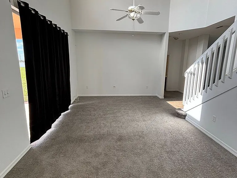 157 Cimarron Ln — Photo 5
