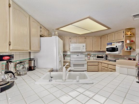 5th image of 3680 Indian Hills Dr