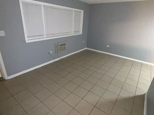 5636 S Kedzie Ave APT 3