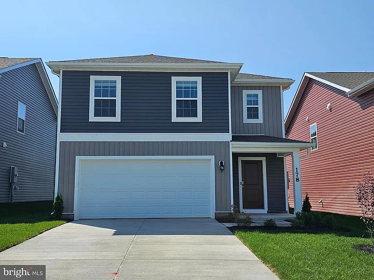 178 Hamstead Dr — Photo 2