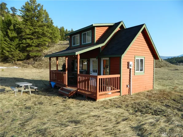 2 Mountain View Dr, Oroville, WA 98844
