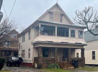 793 Wayside Rd, Cleveland, OH 44110