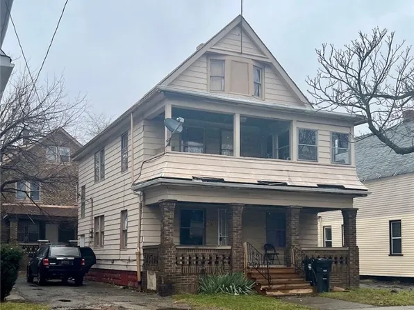 793 Wayside Rd, Cleveland, OH 44110