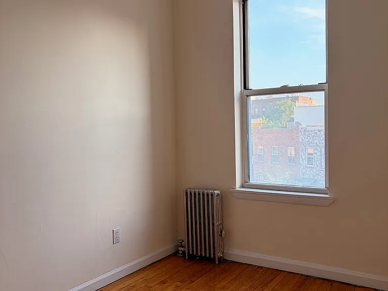 30-07 44th St #3 — Photo 14