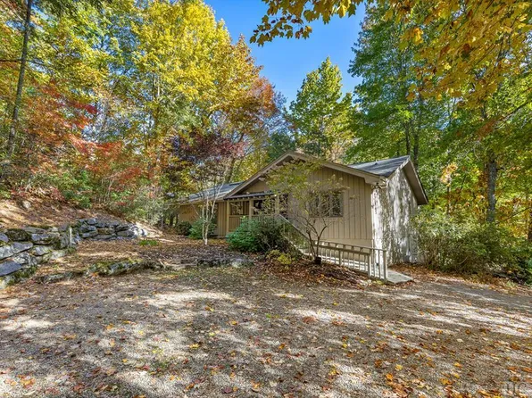 1507 West Christy Trail, Sapphire, NC 28774