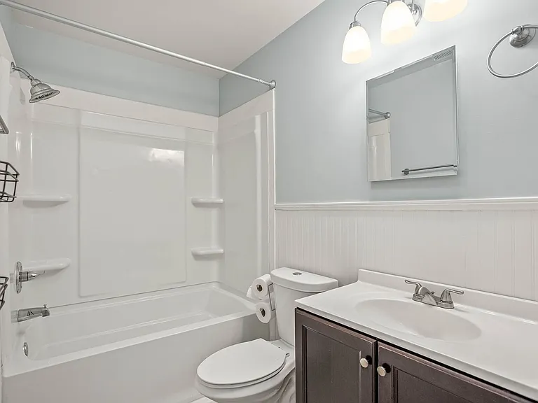 5038 Pinewood Dr — Photo 12