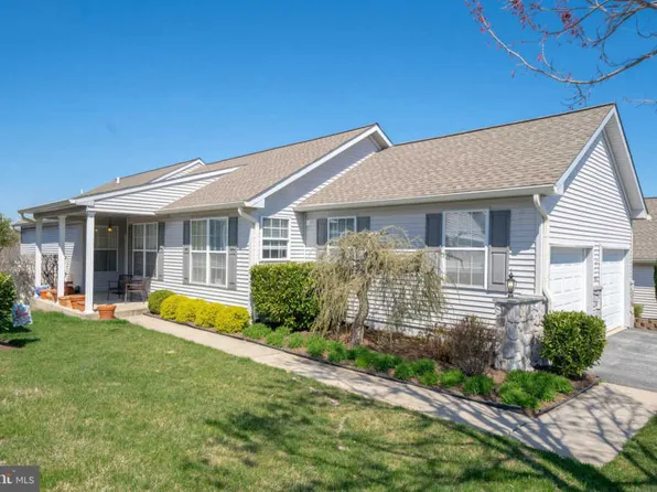 903 E Fox Hound Chase, Glen Mills, PA 19342