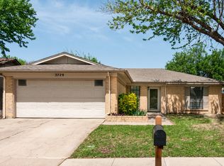 3729 Longstraw Dr, Fort Worth, TX 76137