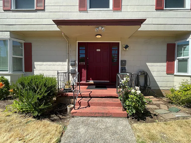 303 N Rosa Parks Way #C — Photo 9