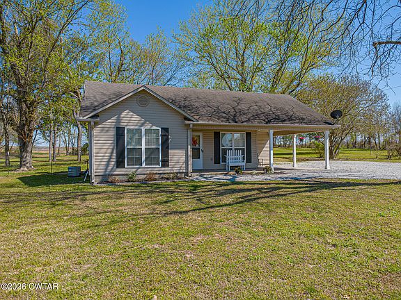 3rd image of 916 Landfill Rd