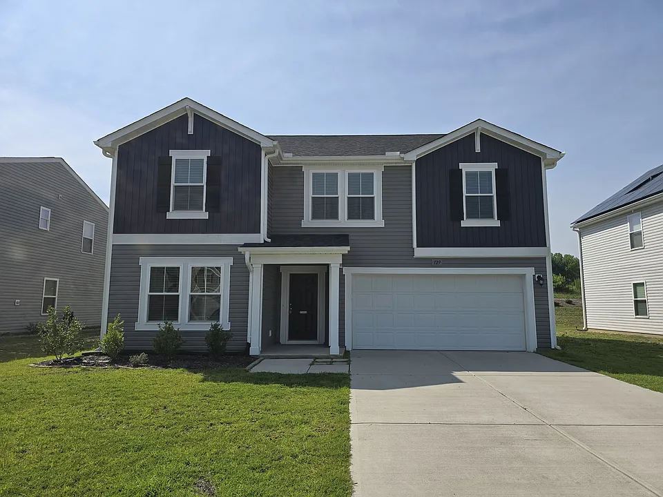 129 Maple Tree Ln