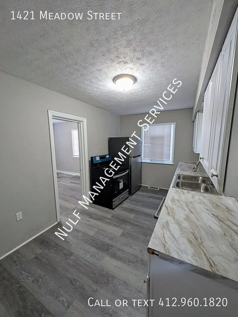 2 bed, 2 bath in McKeesport — Photo 1
