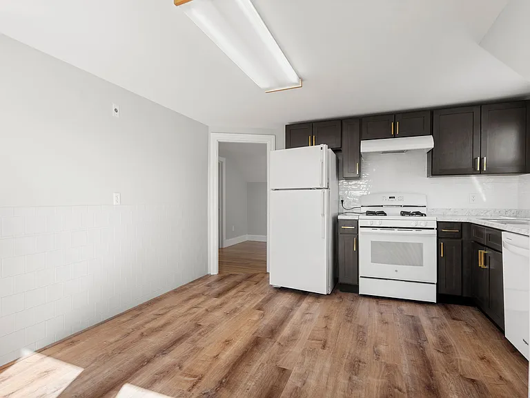 183 Massachusetts Ave #2 — Photo 19