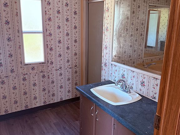 5th image of 2058 Krist Ln