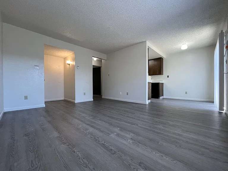 2440 Cochran Rd — Photo 5