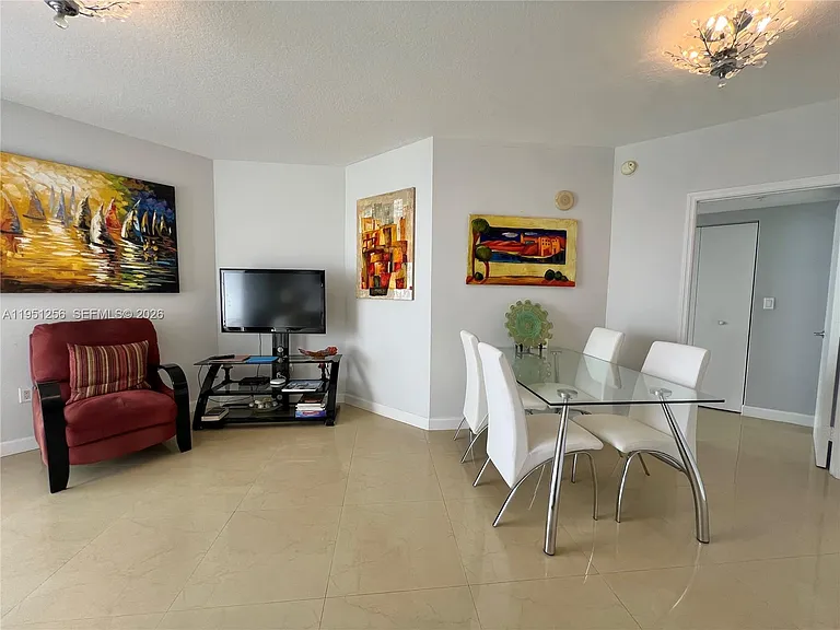 16699 Collins Ave #2109 — Photo 3