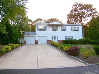 87 Ontario St, Port Jefferson Station, NY, 11776