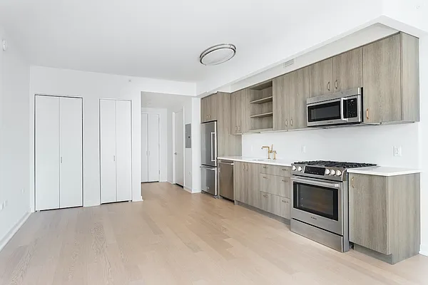 Rented by Greystar | media 1