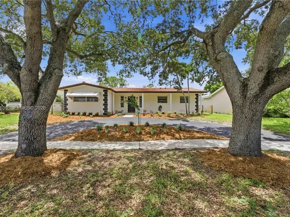 2210 N 52nd Ave, Hollywood, FL 33021