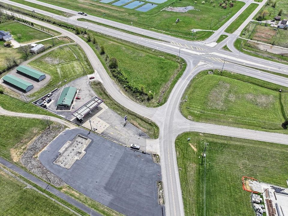 2nd image of 2016 Shyville Rd