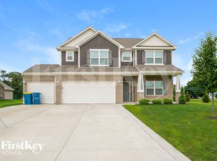 20 Blue Lace Dr, Whiteland, IN 46184